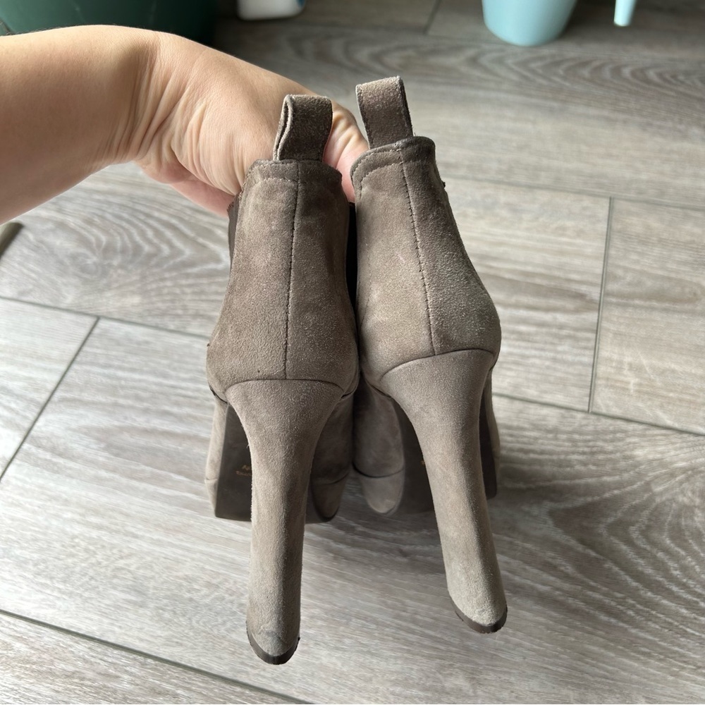 Vera Gomma Taupe  Suede Leather Chunky Heel Platform Slip On Ankle Boots - Picture 13 of 16